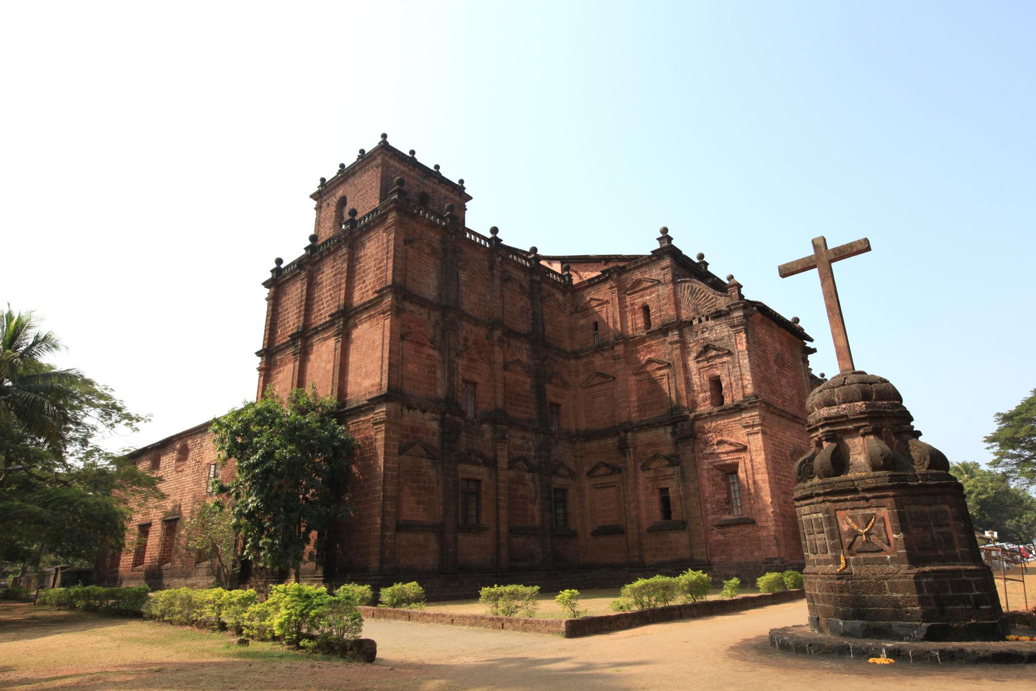 Trekking Image 1